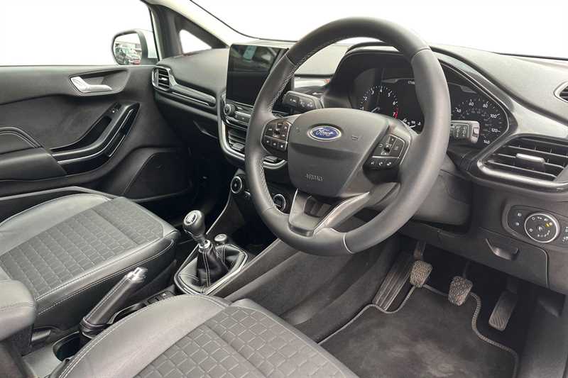 Used Ford Fiesta 2018 for sale - 76888997: Photo 8