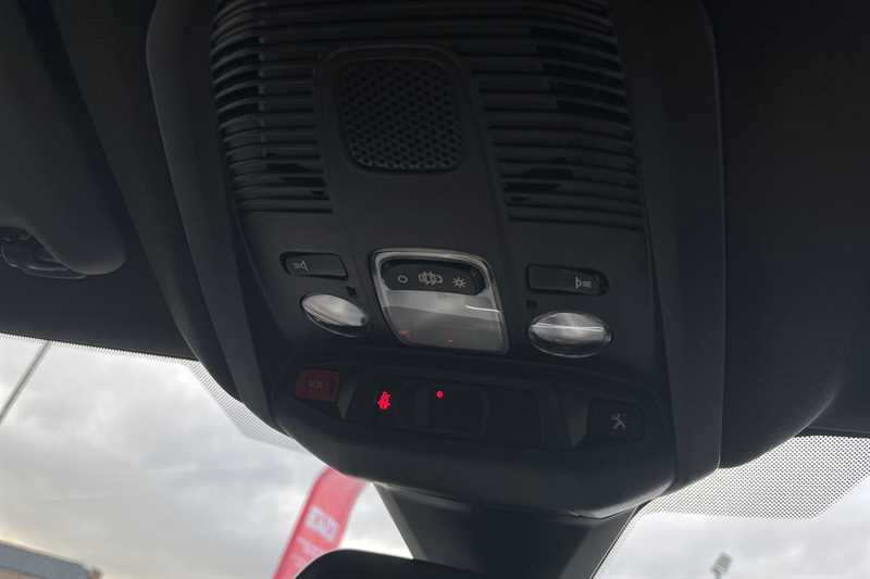 Used Peugeot 3008 2017 for sale - 77293614: Photo 24