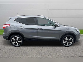 Used Nissan Qashqai 2017 for sale - 75698862: Photo