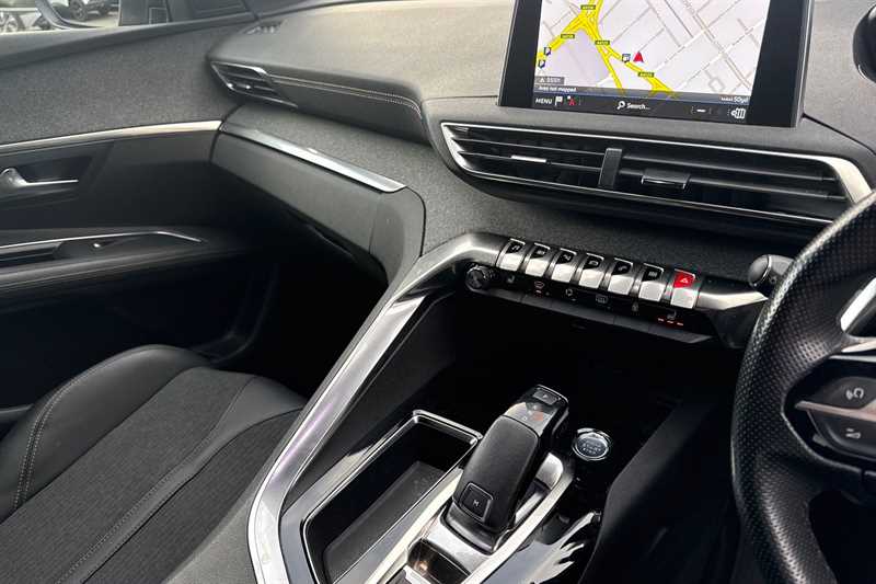 Used Peugeot 3008 2019 for sale - 77899050: Photo 17