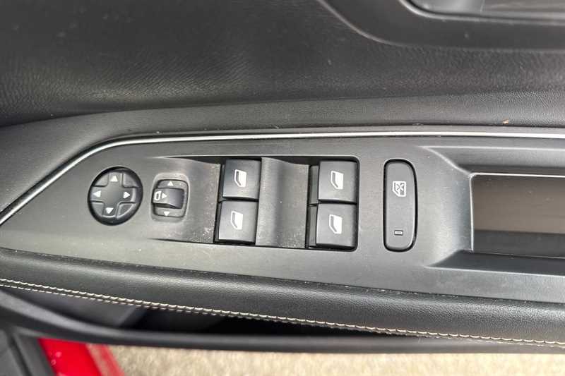 Used Peugeot 3008 2019 for sale - 77899050: Photo 18