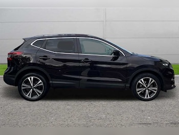 Used Nissan Qashqai 2018 for sale - 76155237: Photo