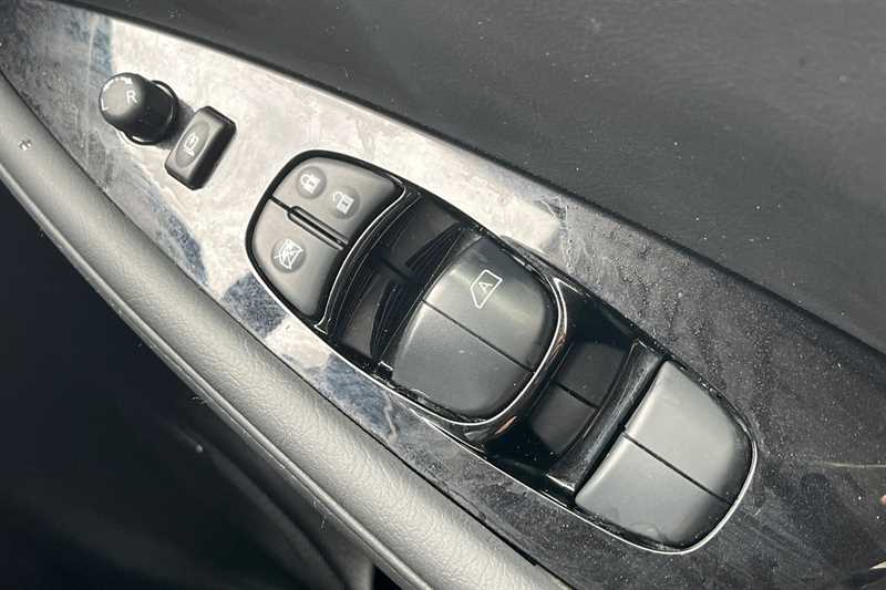 Used Nissan Leaf 2021 for sale - 77031792: Photo 18