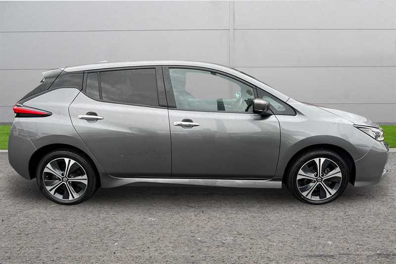 Used Nissan Leaf 2021 for sale - 77031792: Photo 3