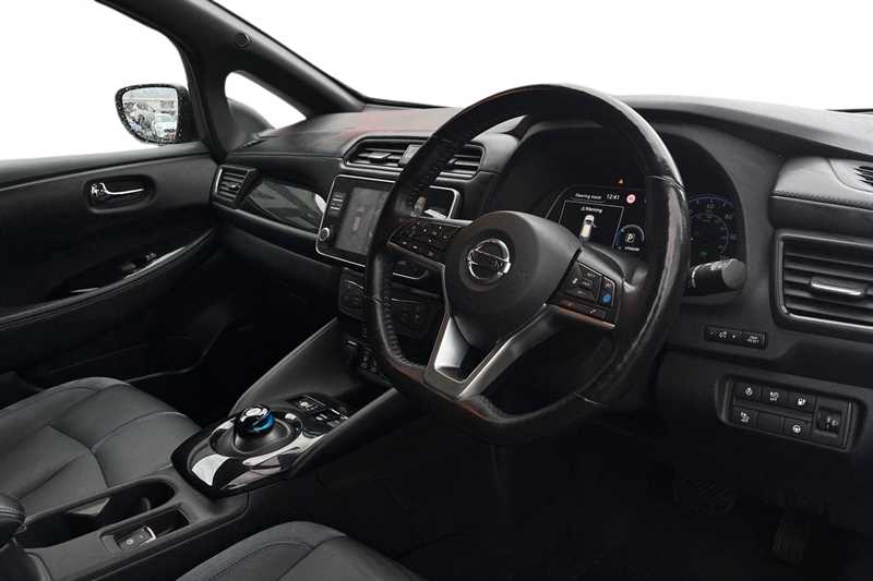 Used Nissan Leaf 2021 for sale - 77031792: Photo 8