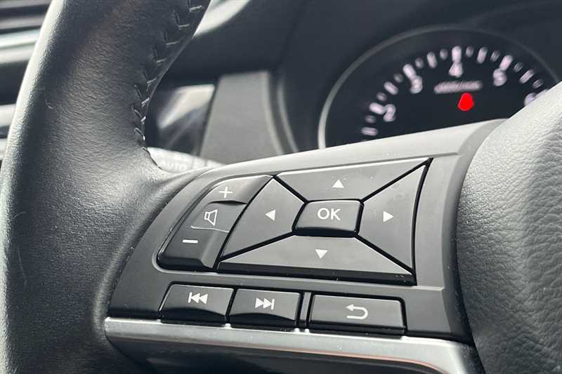 Used Nissan Qashqai 2018 for sale - 77347145: Photo 17