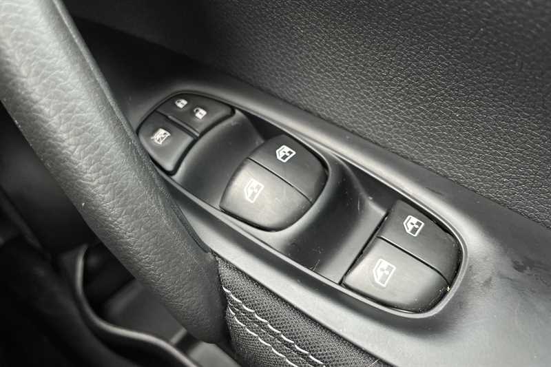 Used Nissan Qashqai 2018 for sale - 77347145: Photo 19