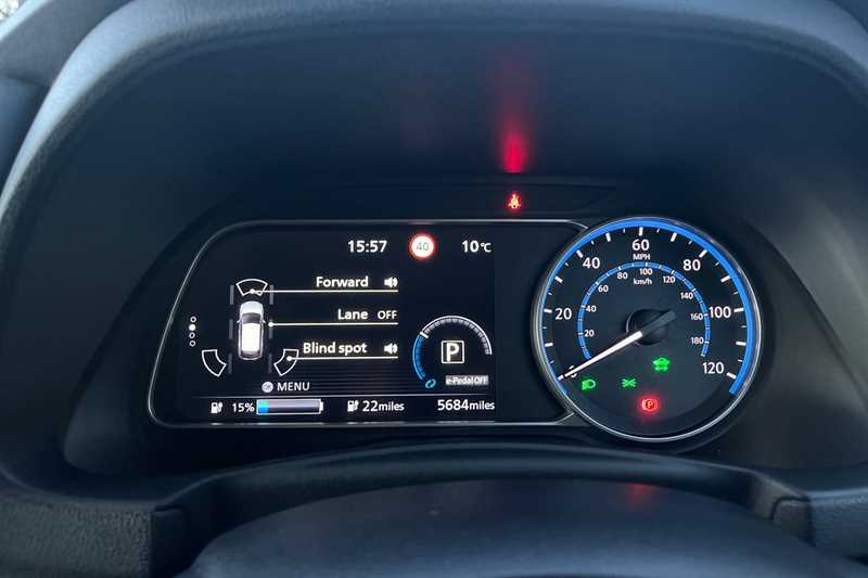 Used Nissan Leaf 2022 for sale - 76978111: Photo 14