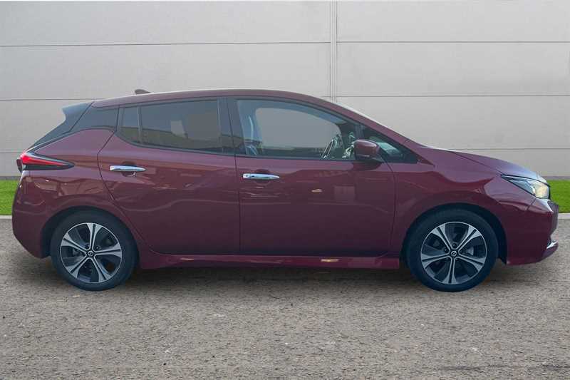 Used Nissan Leaf 2022 for sale - 76978111: Photo 3
