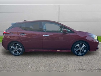 Used Nissan Leaf 2022 for sale - 76978111: Photo