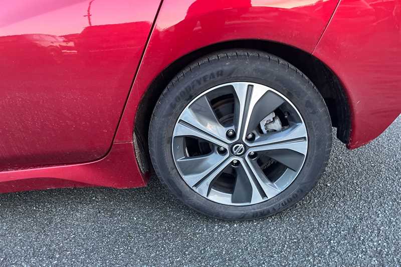 Used Nissan Leaf 2022 for sale - 76978111: Photo 6