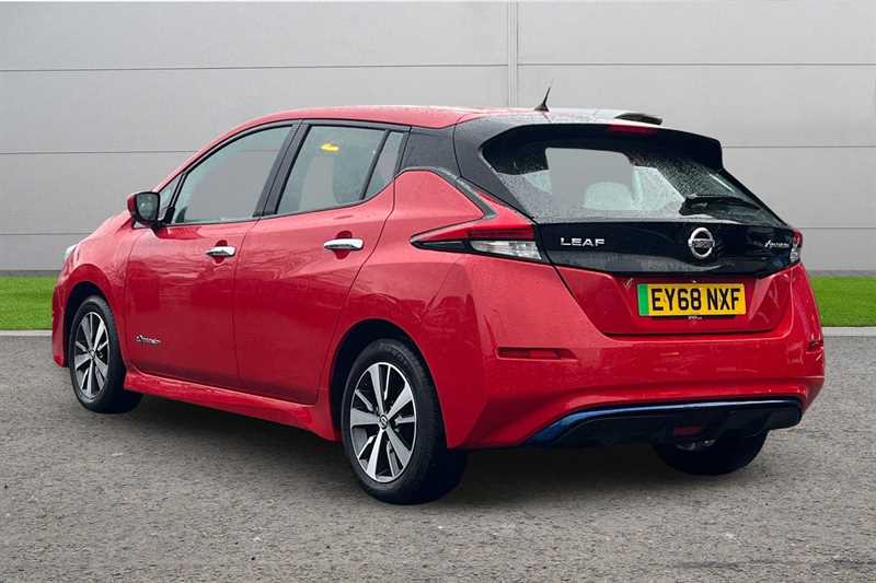 Used Nissan Leaf 2018 for sale - 76875243: Photo 2
