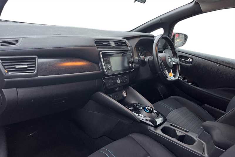 Used Nissan Leaf 2018 for sale - 76875243: Photo 7