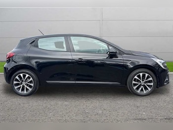 Used Renault Clio 2022 for sale - 77686058: Photo