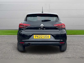 Used Renault Clio 2022 for sale - 77686058: Photo
