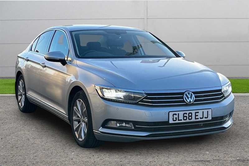 Used Volkswagen Passat 2018 for sale - 76668380: Photo 1