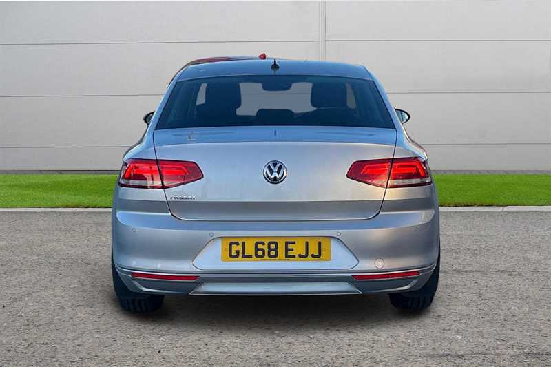 Used Volkswagen Passat 2018 for sale - 76668380: Photo 4