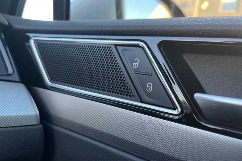 Used Volkswagen Passat 2018 for sale - 76668380: Photo 48