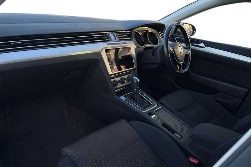 Used Volkswagen Passat 2018 for sale - 76668380: Photo 7