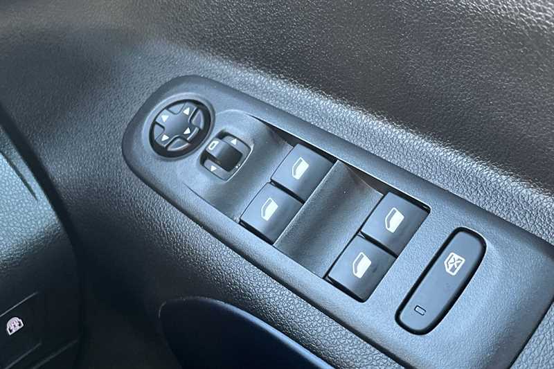 Used Peugeot Rifter 2020 for sale - 77031742: Photo 18