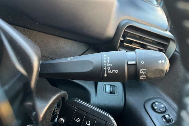 Used Peugeot Rifter 2020 for sale - 77031742: Photo 22