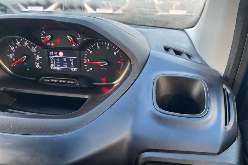 Used Peugeot Rifter 2020 for sale - 77031742: Photo 29