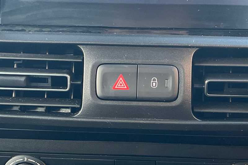 Used Peugeot Rifter 2020 for sale - 77031742: Photo 30