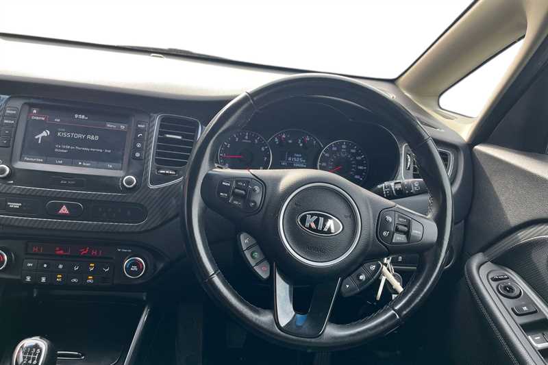 Used Kia Carens 2017 for sale - 76155286: Photo 15