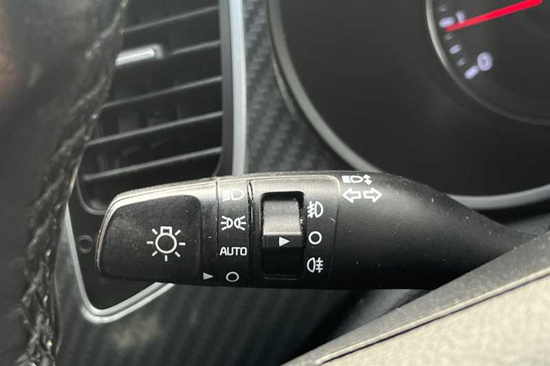 Used Kia Carens 2017 for sale - 76155286: Photo 23