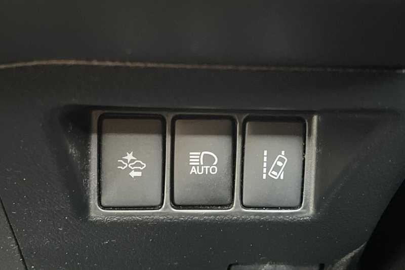 Used Toyota Yaris 2018 for sale - 76434873: Photo 26