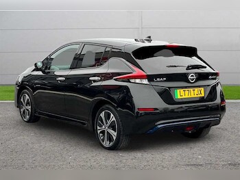 Used Nissan Leaf 2021 for sale - 76434887: Photo