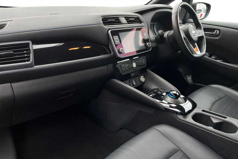 Used Nissan Leaf 2021 for sale - 76434887: Photo 7