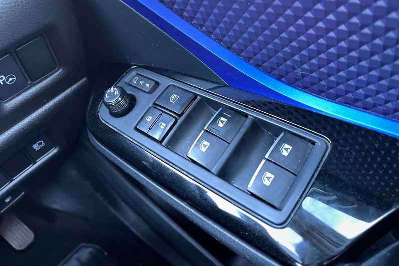 Used Toyota C-HR 2017 for sale - 76668369: Photo 18