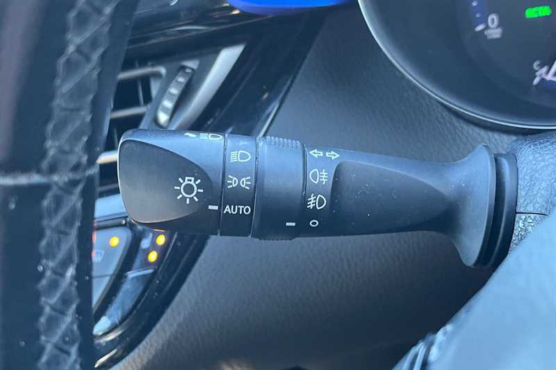 Used Toyota C-HR 2017 for sale - 76668369: Photo 26