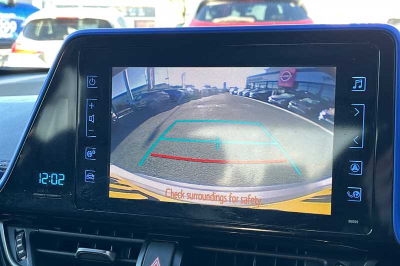 Used Toyota C-HR 2017 for sale - 76668369: Photo 30