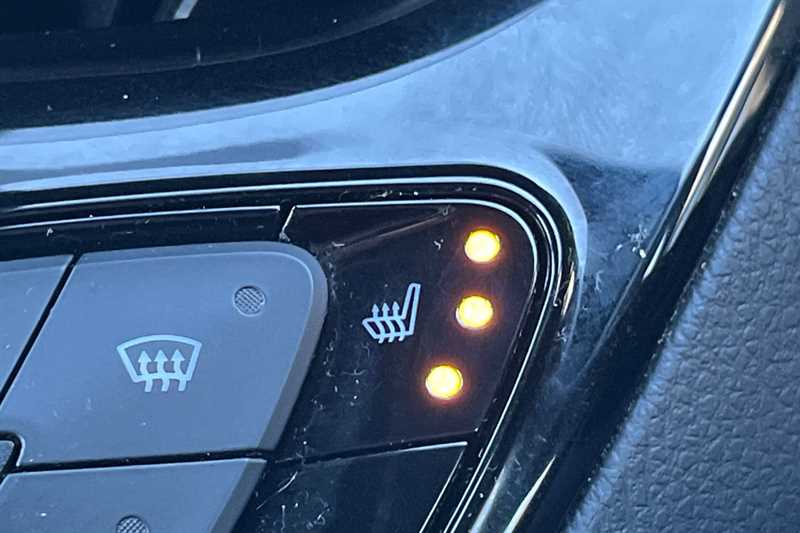 Used Toyota C-HR 2017 for sale - 76668369: Photo 31