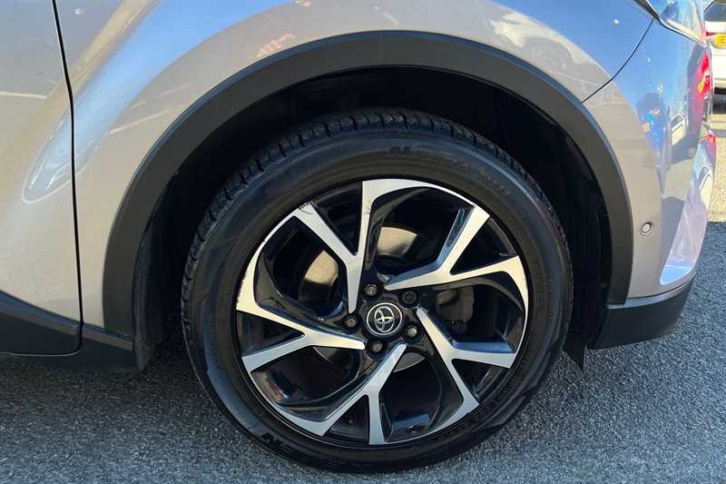 Used Toyota C-HR 2017 for sale - 76668369: Photo 40