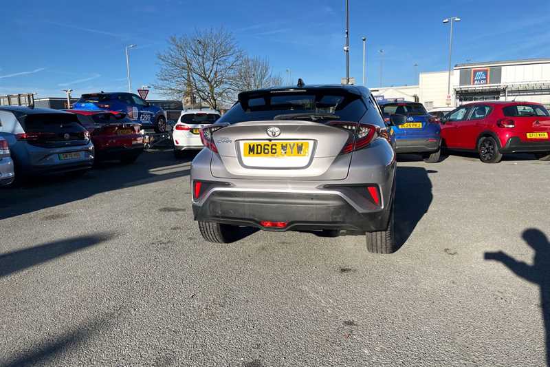 Used Toyota C-HR 2017 for sale - 76668369: Photo 45