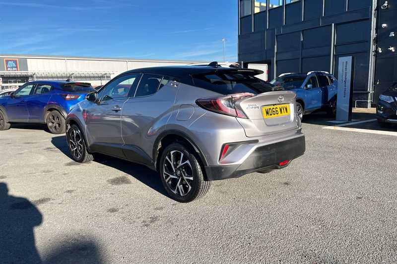 Used Toyota C-HR 2017 for sale - 76668369: Photo 46