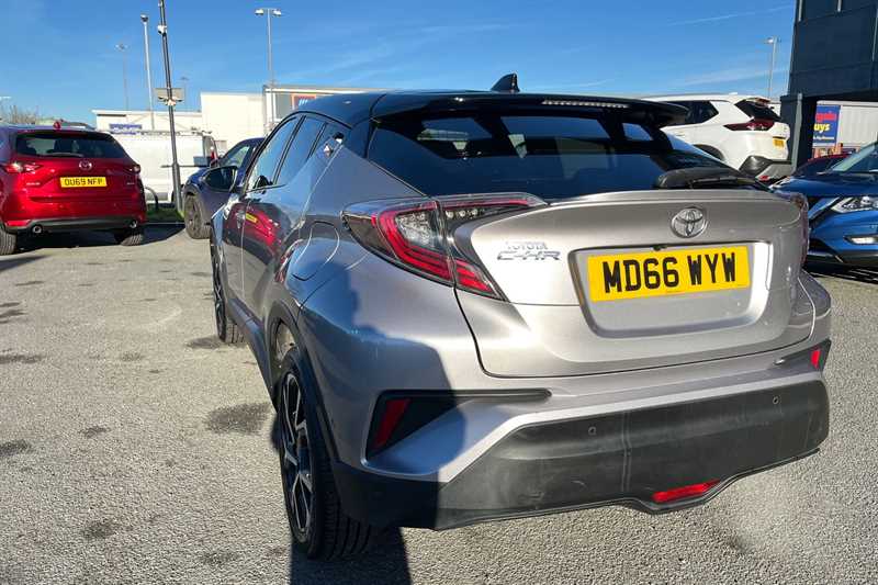 Used Toyota C-HR 2017 for sale - 76668369: Photo 49