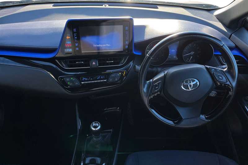 Used Toyota C-HR 2017 for sale - 76668369: Photo 9