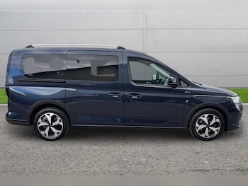 Used Ford Tourneo Connect 2023 for sale - 78844550: Photo