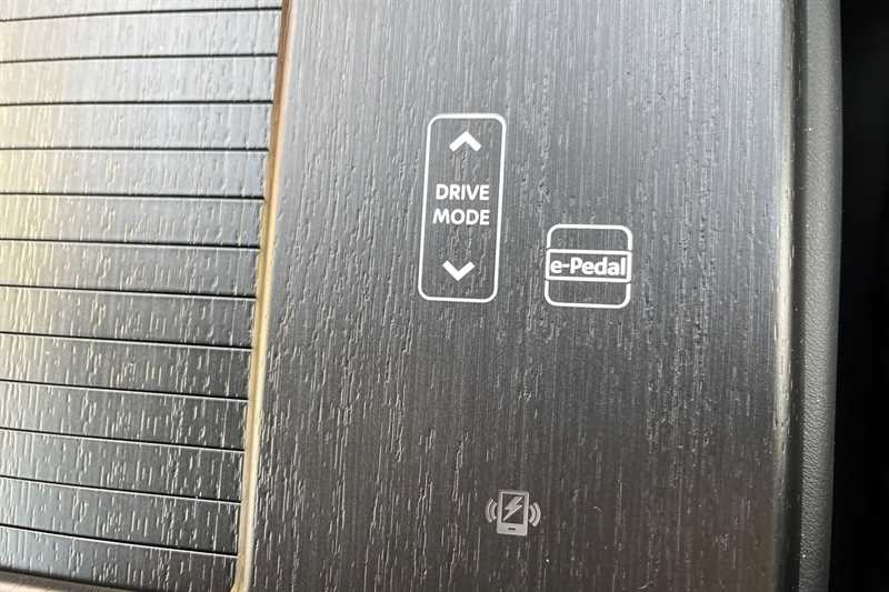 Used Nissan ARIYA 2025 for sale - 76705800: Photo 26