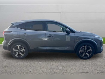 Used Nissan Qashqai 2021 for sale - 76563986: Photo