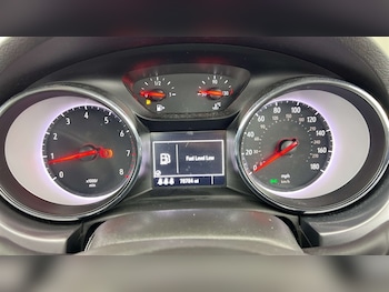 Used Vauxhall Astra 2017 for sale - 76176409: Photo