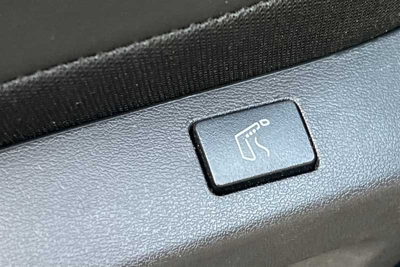 Used Nissan Qashqai 2021 for sale - 77018512: Photo 40