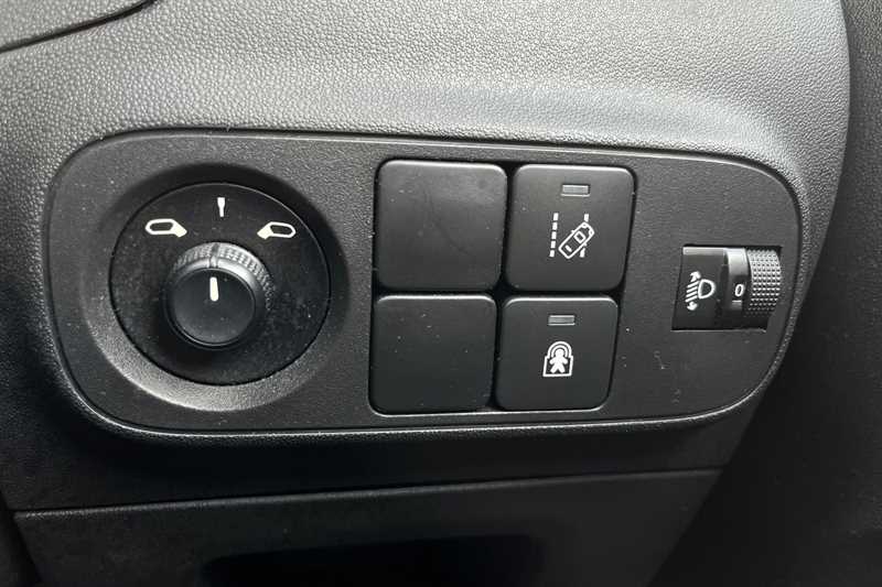 Used Citroen C3 2017 for sale - 76229554: Photo 25