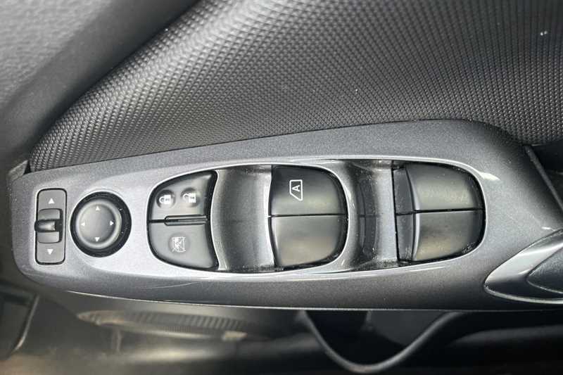 Used Nissan Juke 2022 for sale - 77771373: Photo 19