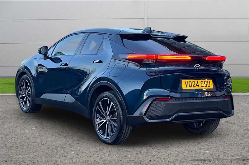 Used Toyota C-HR 2024 for sale - 77134095: Photo 2