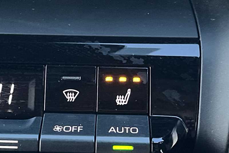 Used Toyota C-HR 2024 for sale - 77134095: Photo 23